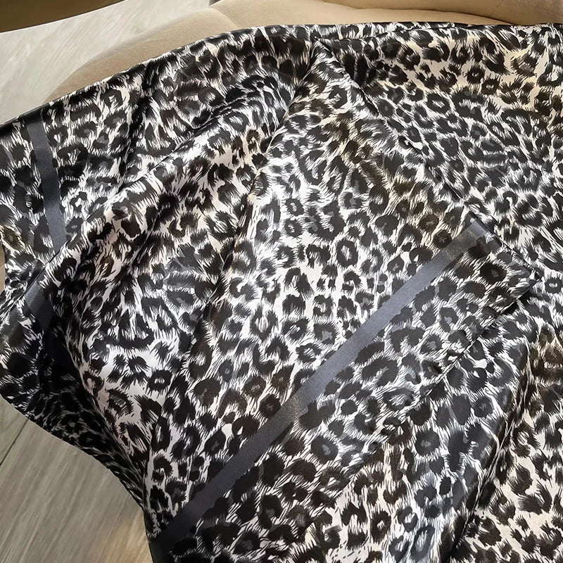 2024 New Luxury Brand Leopard Print Headband Scarf Women Fashion Silk Satin Hijab Bandana Neckerhicef Shawl Wraps