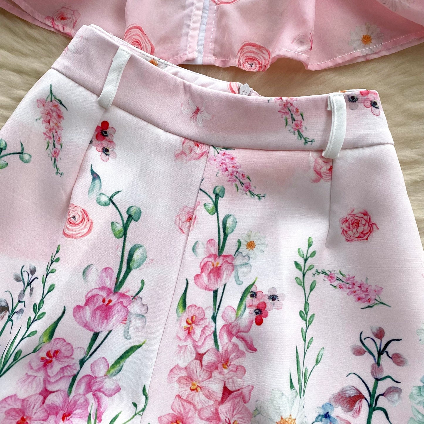 Spring Summer Runway 2 Pieces Shorts Outfit Women's Bow Neck Flower Print Lantern Sleeve Blouses Shirts＋Wide Leg Shorts Set Suit