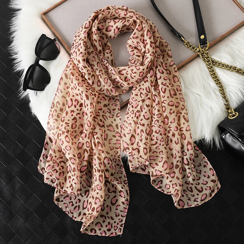 2024 Fashion Printed Leopard Chiffon Hijab Scarf Women Pareo Lady Bandanas Beach Towels Summer Muslim Veil Wrap Female Foulard