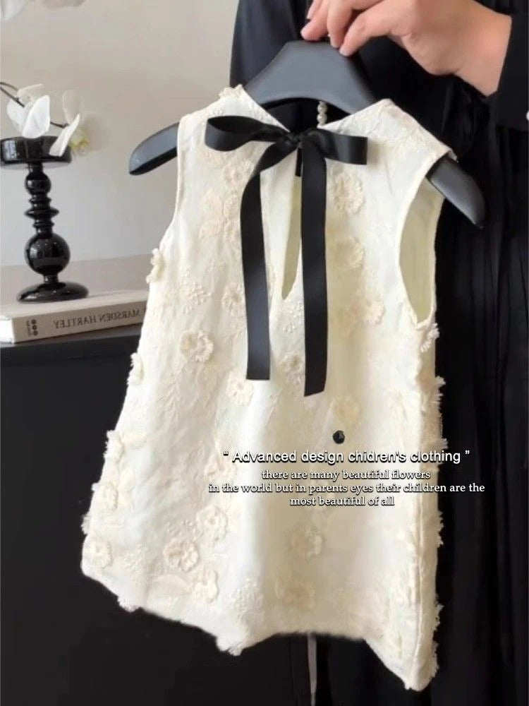 Childrens Wear 2024 New Girls Dress Summer Childrens Fashion Bow Embroidered Princess Dress Girl Clothes