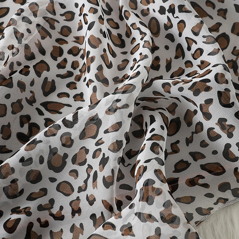 2024 Fashion Printed Leopard Chiffon Hijab Scarf Women Pareo Lady Bandanas Beach Towels Summer Muslim Veil Wrap Female Foulard