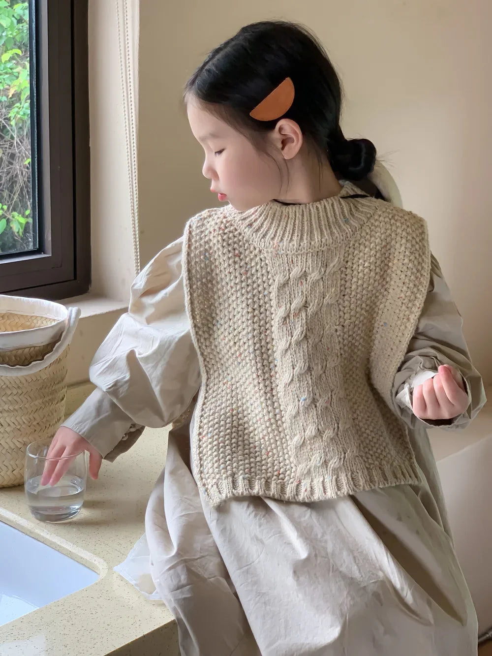 2024 Autumn Dress Girls Korean Solid Color Bubble Sleeve Dress Childrens Loose Skirt Knitted Vest Set