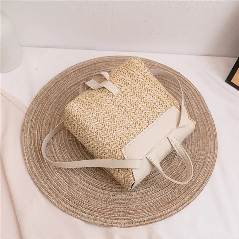 Fashion Women's Shoulder Bag Vintage Straw Woven Bag PU Leather Shoulder Bag Elegant Luxury Versatile Designer Backpack Mochilas