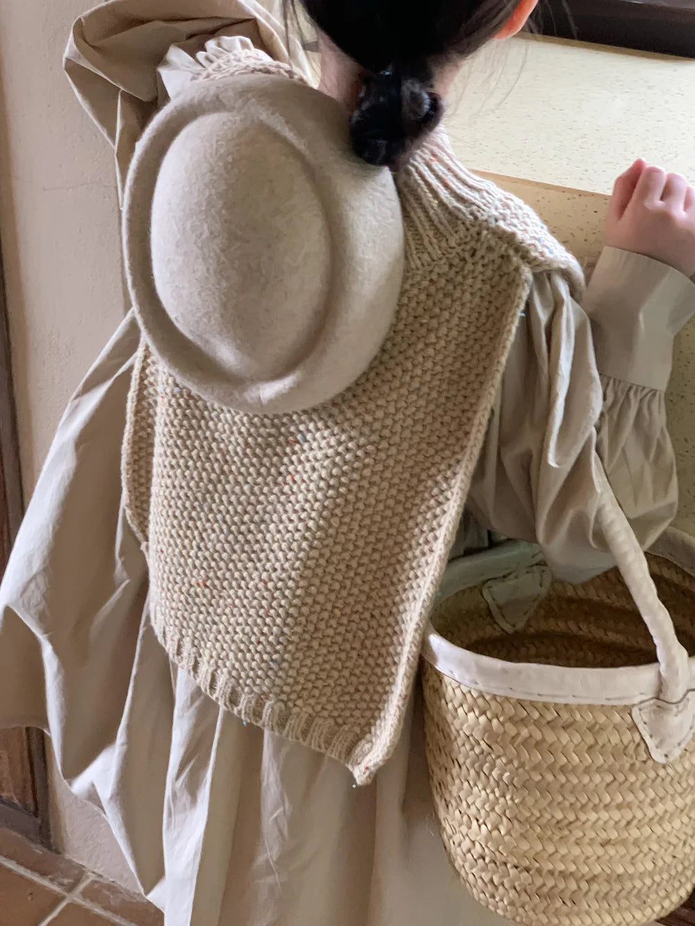 2024 Autumn Dress Girls Korean Solid Color Bubble Sleeve Dress Childrens Loose Skirt Knitted Vest Set