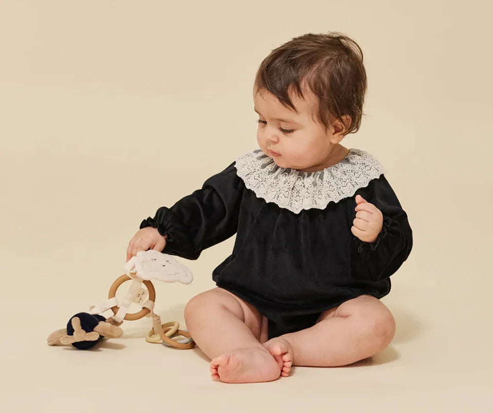 KS AW Children's Clothing Toddler Girls Velvet Patchwork Mesh Dresses Newborn Baby Christmas Rompers Lace Jumpsuit Climbing Suit