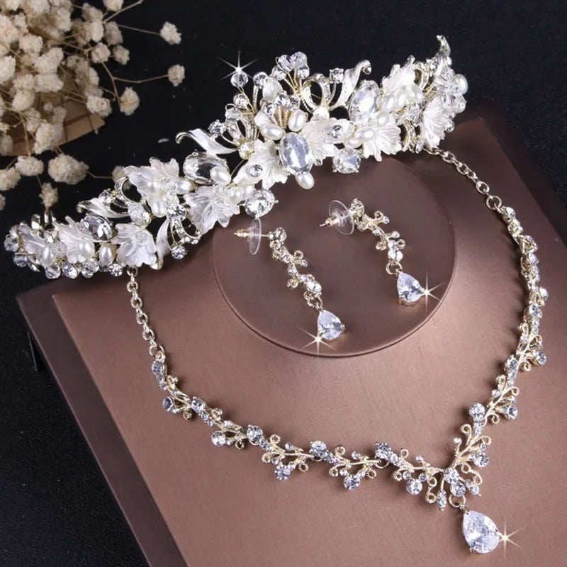 Bridal Headwear Set Crown Necklace Earrings Four Piece Classic Tiaras Suitable for Women's Wedding and Birthday Parties