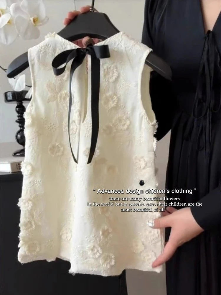 Childrens Wear 2024 New Girls Dress Summer Childrens Fashion Bow Embroidered Princess Dress Girl Clothes