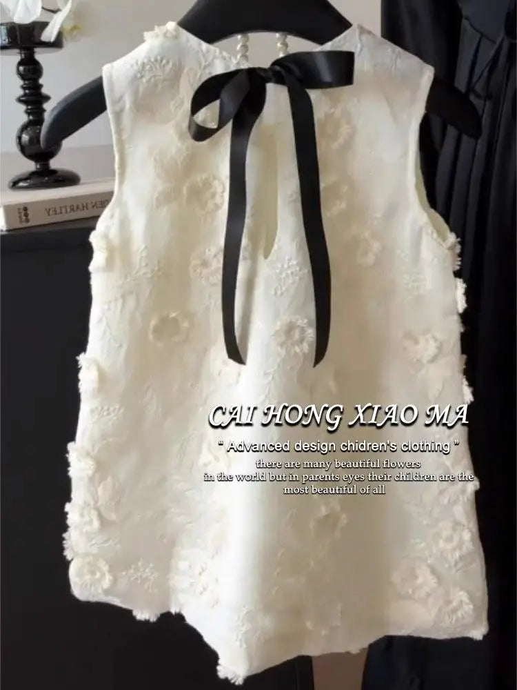 Childrens Wear 2024 New Girls Dress Summer Childrens Fashion Bow Embroidered Princess Dress Girl Clothes