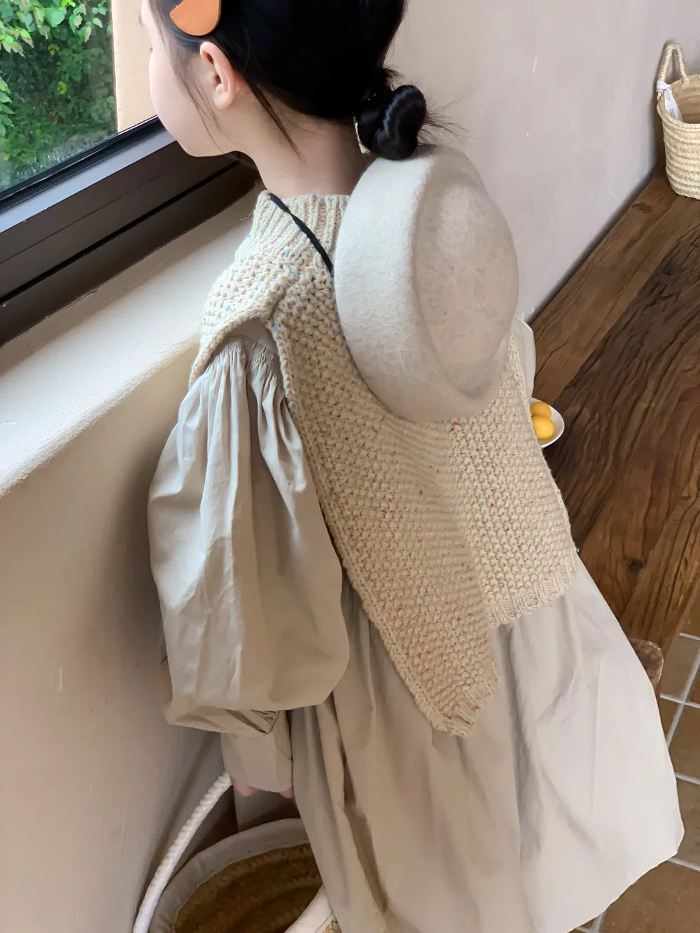 2024 Autumn Dress Girls Korean Solid Color Bubble Sleeve Dress Childrens Loose Skirt Knitted Vest Set