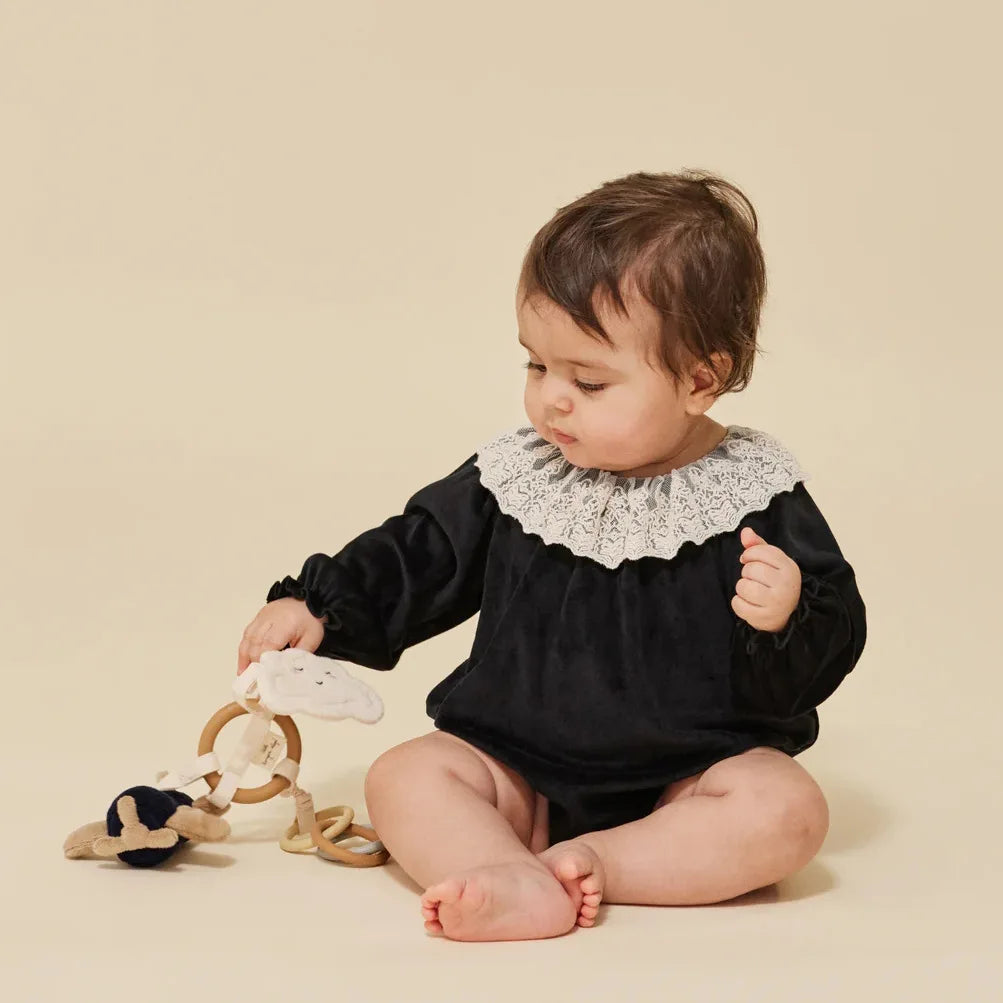 KS AW Children's Clothing Toddler Girls Velvet Patchwork Mesh Dresses Newborn Baby Christmas Rompers Lace Jumpsuit Climbing Suit