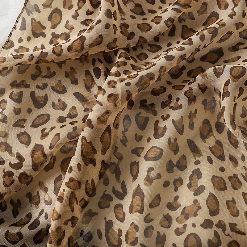 2024 Fashion Printed Leopard Chiffon Hijab Scarf Women Pareo Lady Bandanas Beach Towels Summer Muslim Veil Wrap Female Foulard