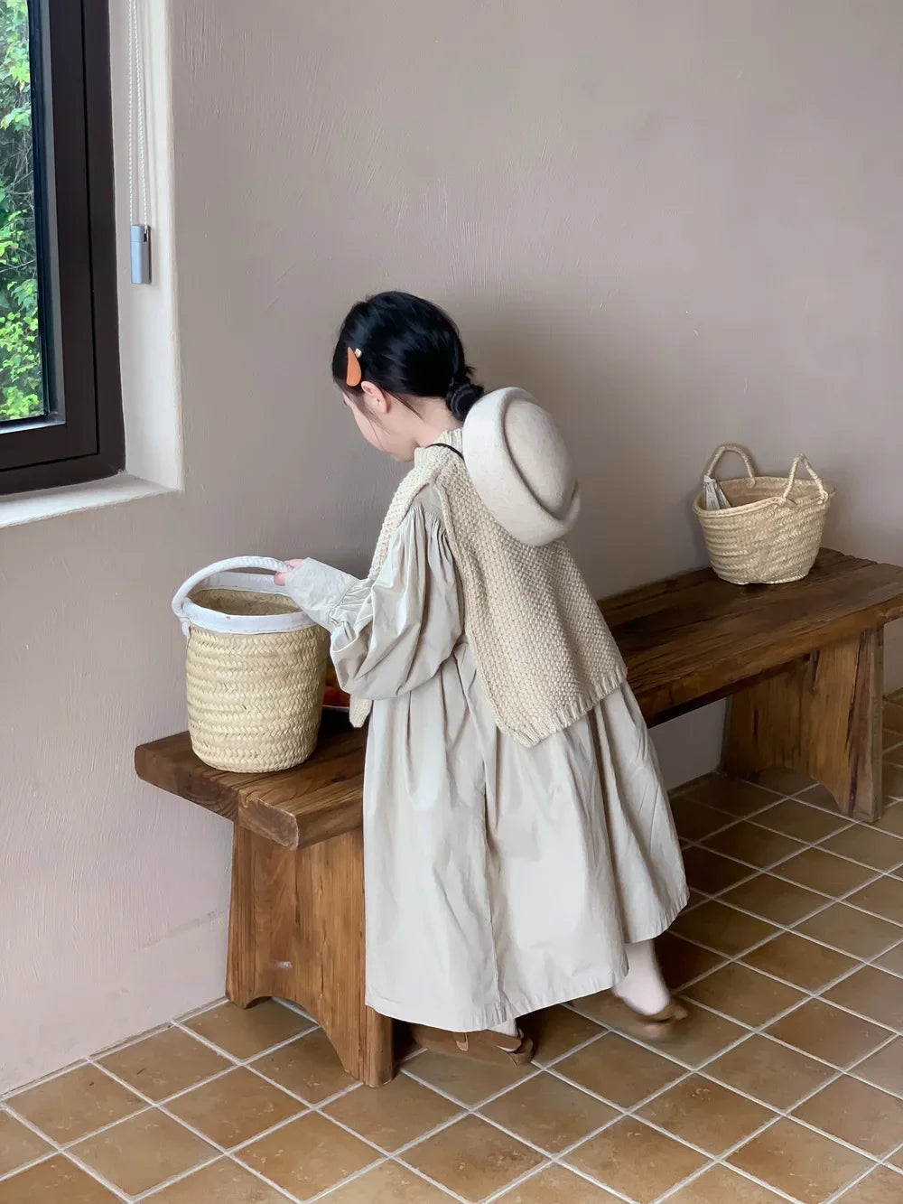 2024 Autumn Dress Girls Korean Solid Color Bubble Sleeve Dress Childrens Loose Skirt Knitted Vest Set